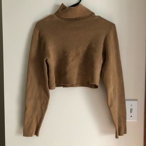 Light Cropped sweater
